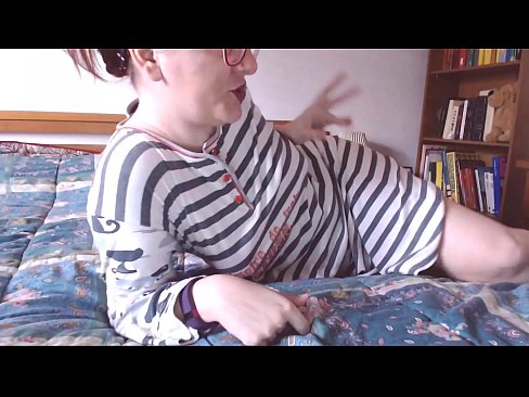 ❤️ මේ ලොකු කළු කුකුළා ඔබේ කටට ගන්න පොඩි දාසය ❤ Sex video si.hentaibar.ru